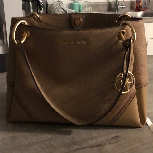 Michael Kors Beige Medium Sized Shoulder Bag